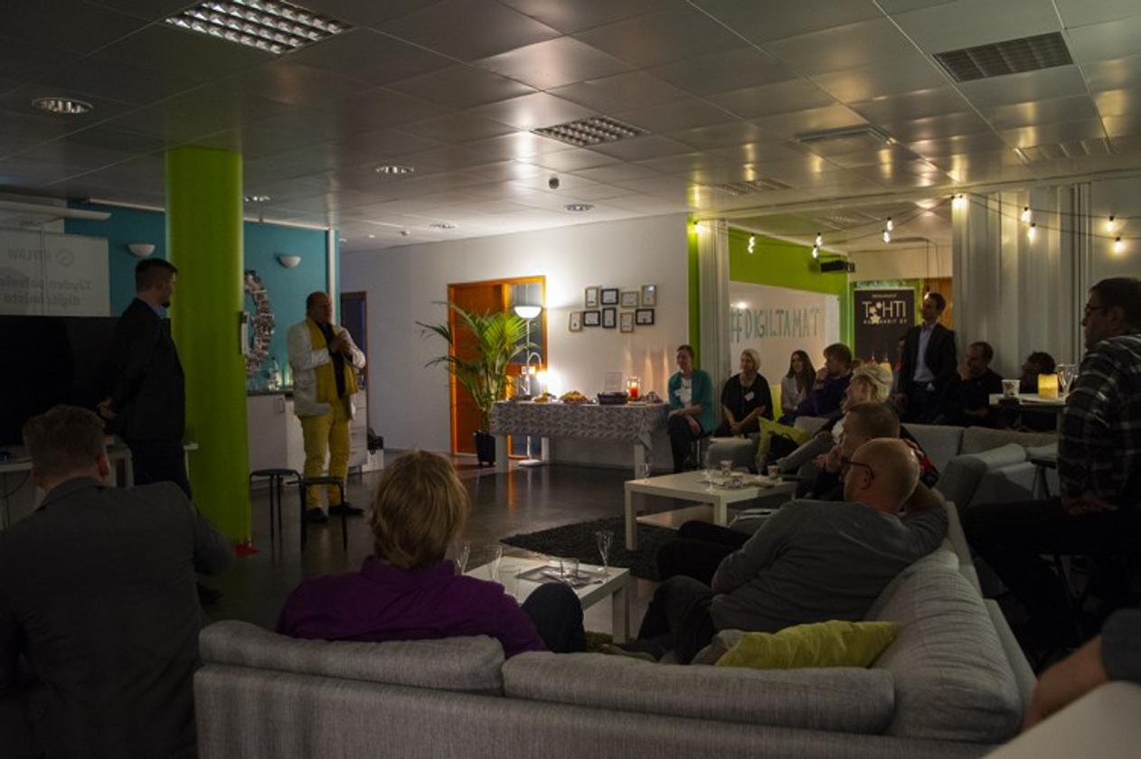 Juhani Tamminen digiltamissa